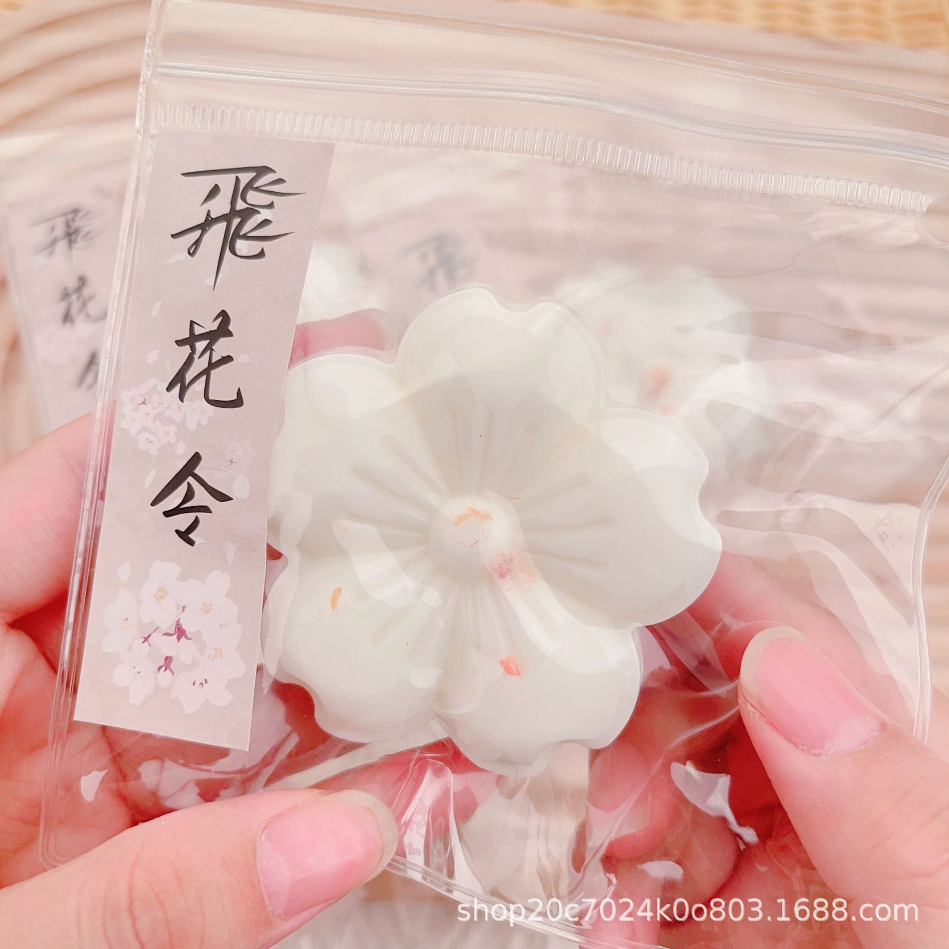 Silicone chicken kneading fun