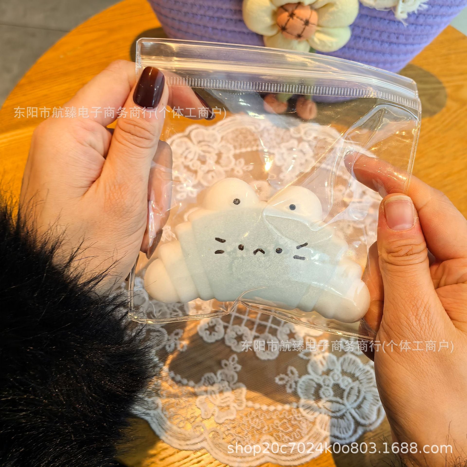 Silicone chicken kneading fun